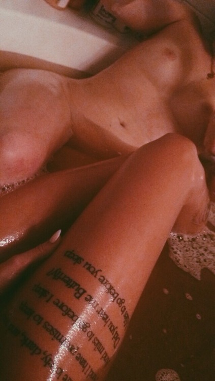 itsmillticketbitch:  Another Personal Blog Of A Beautiful Girl…