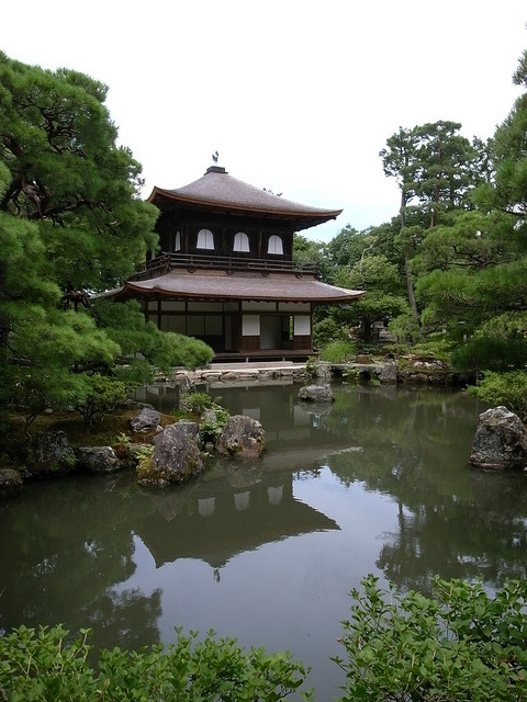 mizunokisu:  @Ginkaku-ji temple, Kyoto, 銀閣寺 by hyas_private on Flickr.