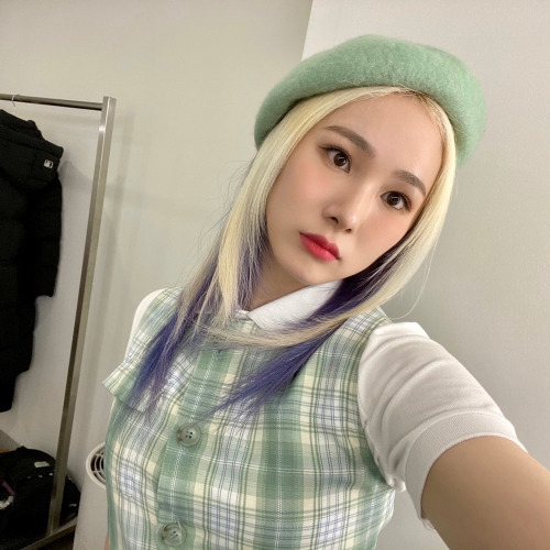 Mia (Everglow) - Selcas