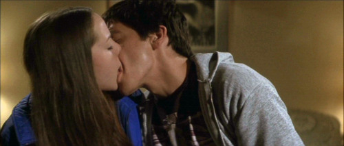 sexpansion:  Donnie Darko (2001) Dir. Richard Kelly “Some people are just born with tragedy in their blood.” 