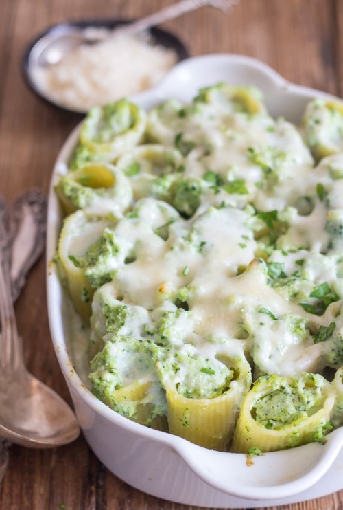 foodffs:STUFFED BAKED PACCHERI PASTAFollow for recipesGet your FoodFfs stuff here