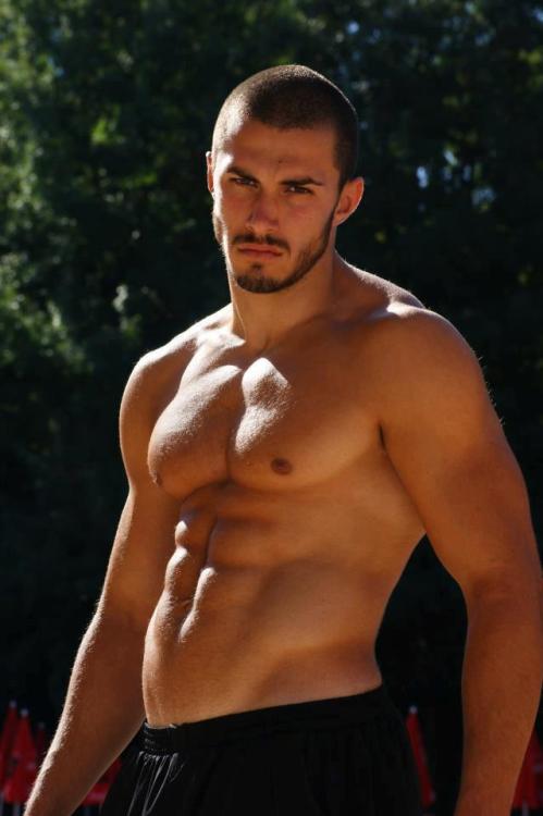 hyper-masculine:  ► HYPER-MASCULINE ♂ ◄ [page]♂ ♂♦ Hyper-Masculine ARCHIVE ♦ [all pics] 