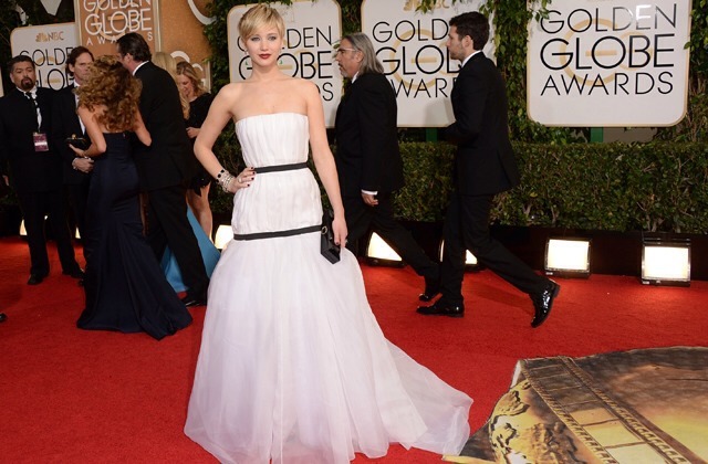 corgiaddict:  gatsbyadventures:  Scout’s take on J-Law’s Golden Globes dress.