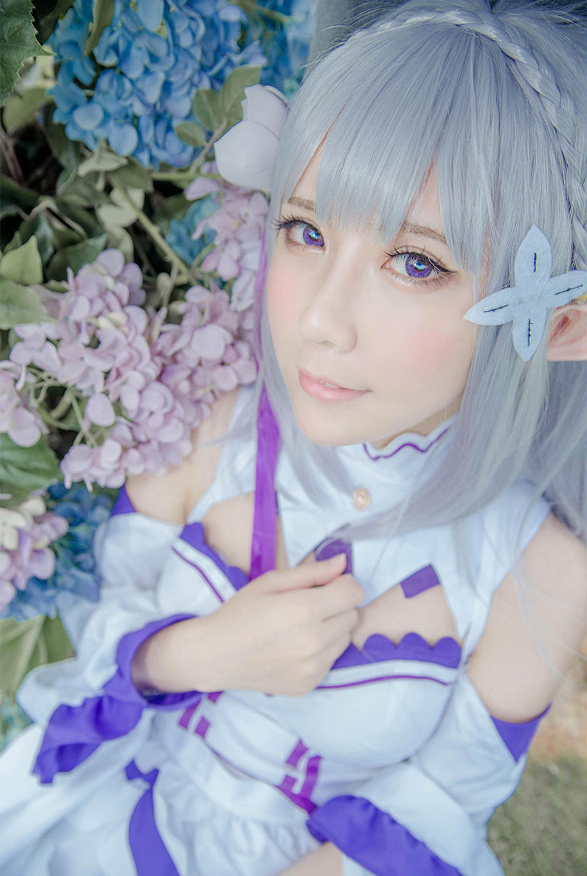 scandalousgaijin:  Emilia 