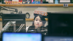 iumushimushi:  20140725 DJ IU being adorable cr: Moonlight