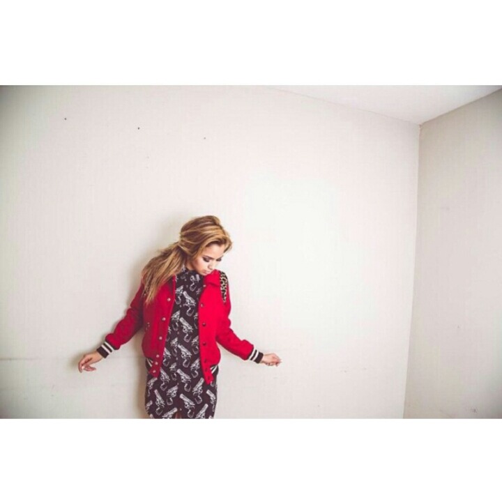 mizzjasminevillegasnewz:  Jasmine V