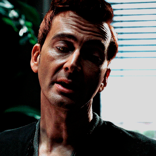 Crowley | Good Omens 1.02. The Book.
