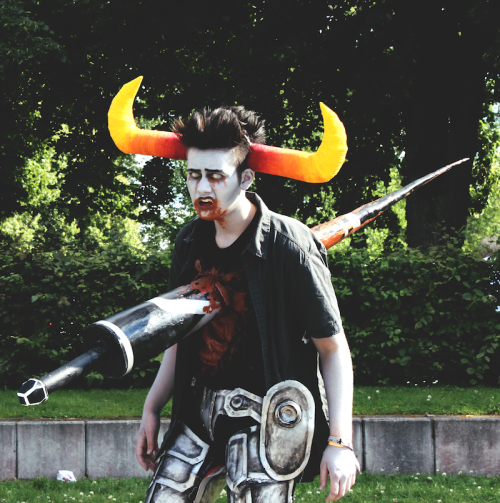 thenameyouveheard: kattegatt: Oldeforce as Dead Tavros at NärCon no dont do that D: