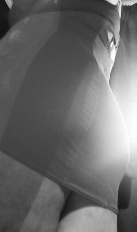 lily-and-t: mischievouschivette: Happy B&W Wednesday, Beautiful ✖ Thank you for submitting to bl