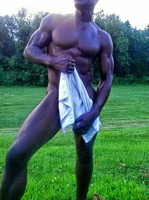 suite069:  …. suite069.tumblr.com …. always sexy, H.O.T and cool …. “summer moments”…. 
