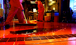 jessebpinkmans:  walt &amp; jesse + body disposal 
