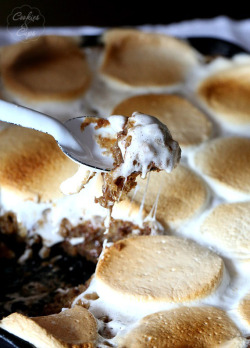 do-not-touch-my-food:  Skillet S’mores Cookie