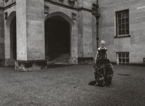 Nicole Kidman with architecture in “Her return to centre stage” for Harper’s Bazaar UK, March 2016. 