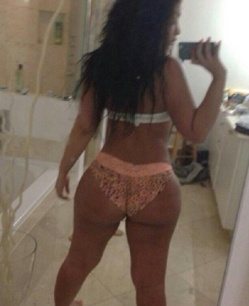 international-pussy-connoisseur:  #DAMN #DAT #ASS #BOOTY #BUTT #CHEEKS #sexy #selfie #thick #thighs #wide #hips #slim #waist #legs