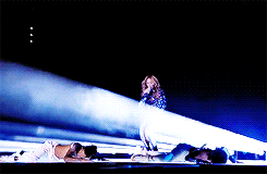 Queen B