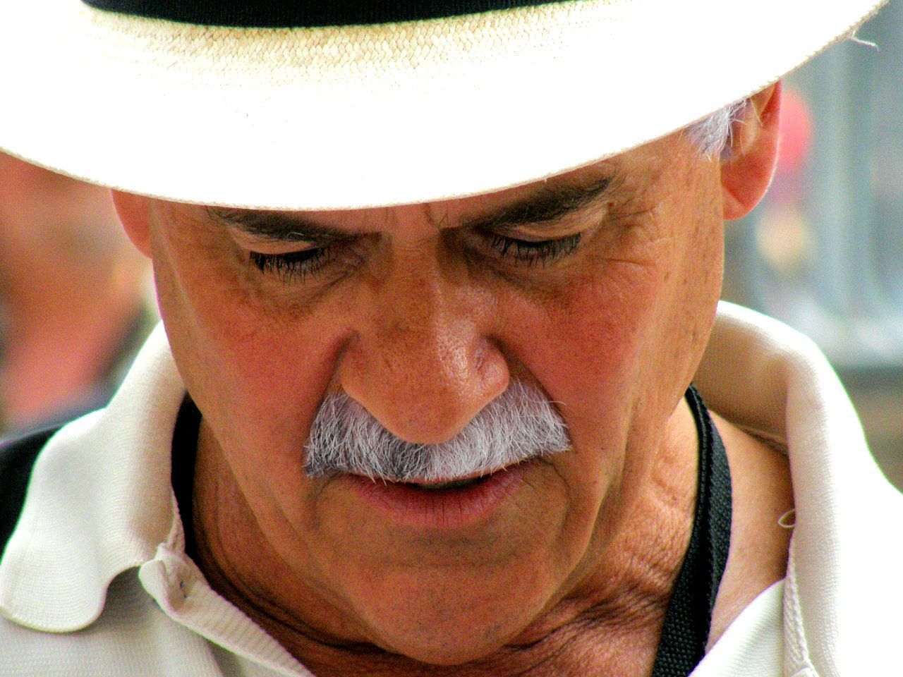 the-jv:  WOOF!  Perfect mustache for his face.  I would lick it for hours… along