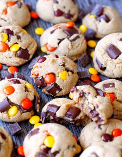 sweetoothgirl:    Thick and Chewy Reese’s Chocolate Chunk Cookies    