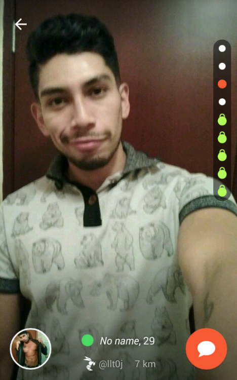 hornetcdmx:  Que rico pasivo tatuado