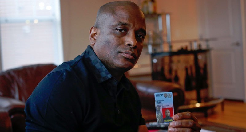 smdxn:  Off duty, black cops in New York feel threatened by fellow police officers
