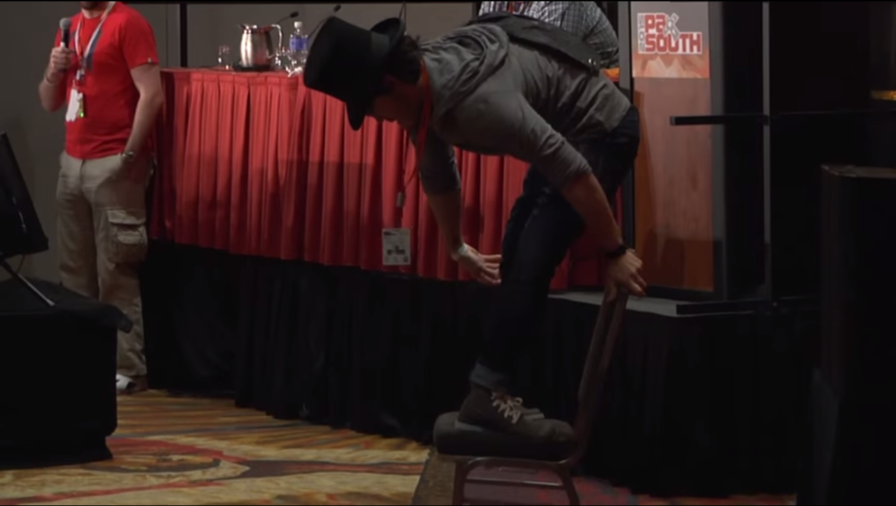 rebe83:Markiplier, 2014 and 2015 Pax&ldquo;Oh! I get to do the foot thing!~&rdquo;