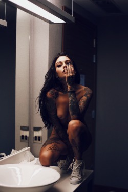 tattooed-goddesses:  24 HOURS OF REBECCA