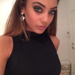 motz-hottest-eyecandy:  Vanessa Moe