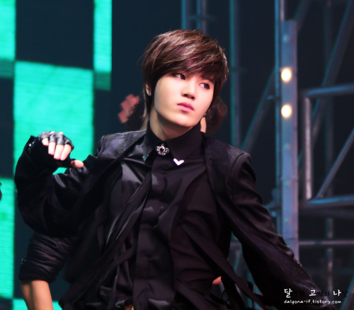 fysungjong:    © 달고나. please do not edit. do not remove watermark.   