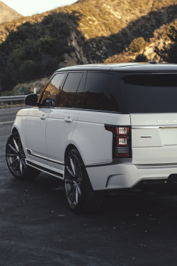 artoftheautomobile:  Vorsteiner Range Rover