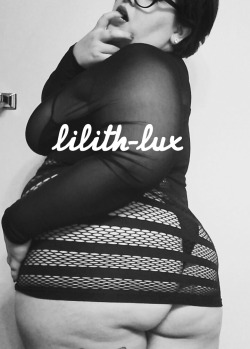 lilith-lux:  Join my Snapchat for only บ. My private blog for ุ or both for ำ 