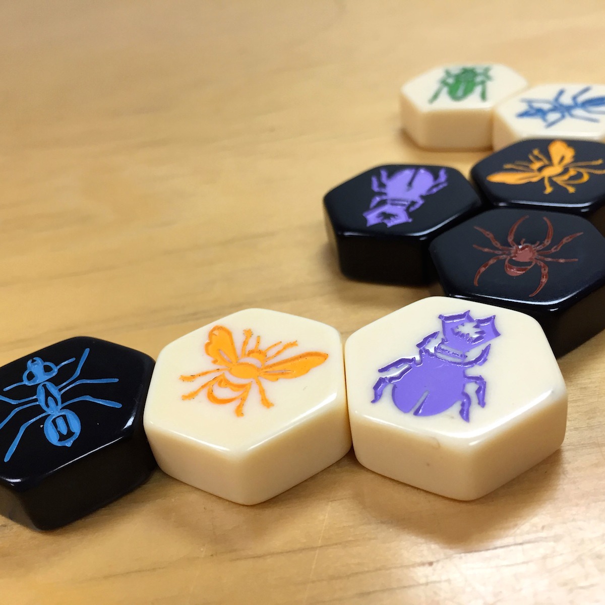 Hive Pocket – A strategy tile-laying game that’s... 