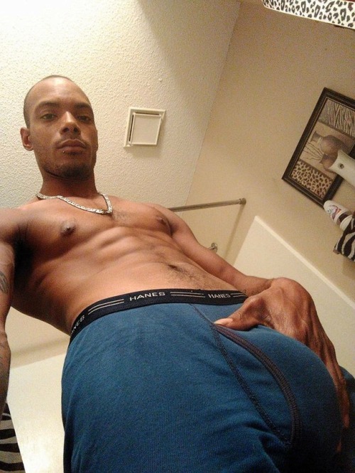 thebigsexyguy: What’s Your Fetish Sexiest Man on the Net Dectric Lewis This MF!! The WOW Factor Sexy