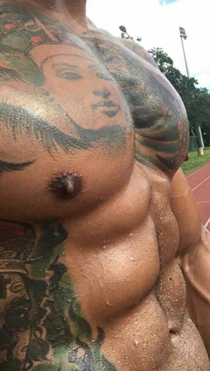 bearmuscleworship: