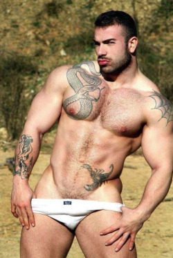 muscle-bear-corp:  firtar:  Duck face  Muscle Bear Corp. — http://muscle-bear-corp.tumblr.com/  Stunning - and awesome muscles - WOOF