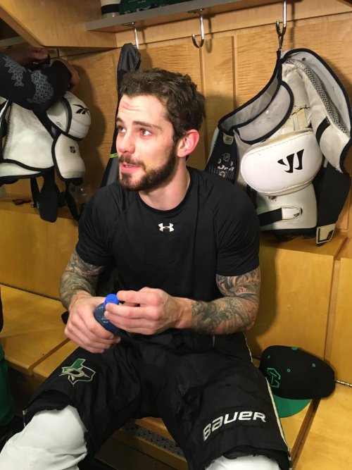 puckinginsane: Tyler Seguin pregame 11.15.2016 Getting ready to get out on the ice and give his all 