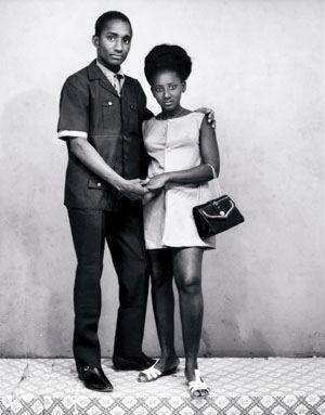 ourafrica: “Malick Sidibé, the Malian photographer who chronicled his country’s b