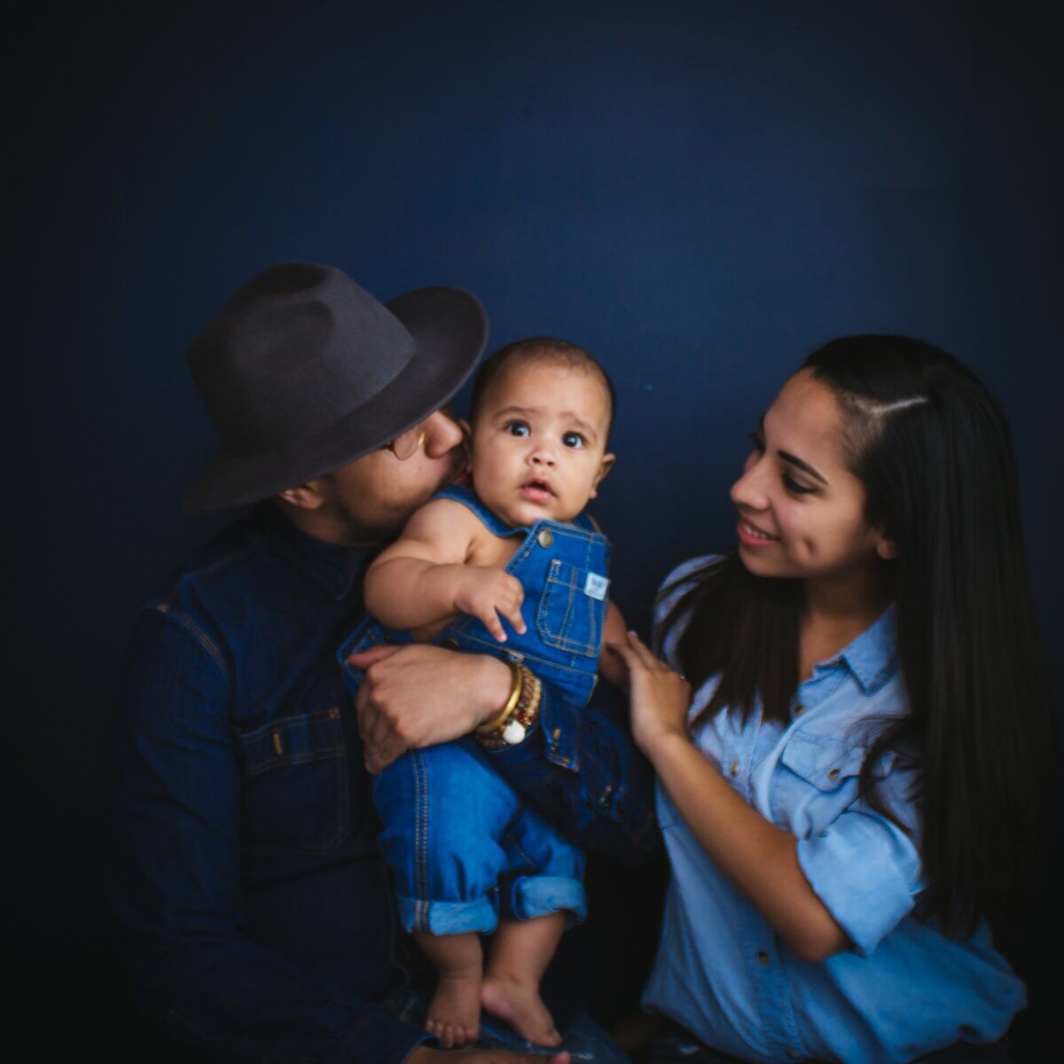 raychjackson:  strong-theory:  Family portraits dayyyyyyy   😍wow
