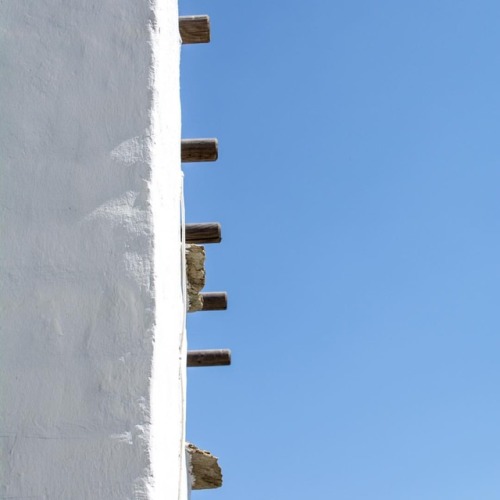 A bit of blue sky #tinos #tinosisland #lookup #greeksky #bluesky #feelsgood #aegean #freedom #inspir