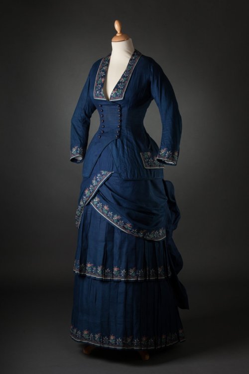 Dress ca. 1878-79From Tessier &amp; Sarrou