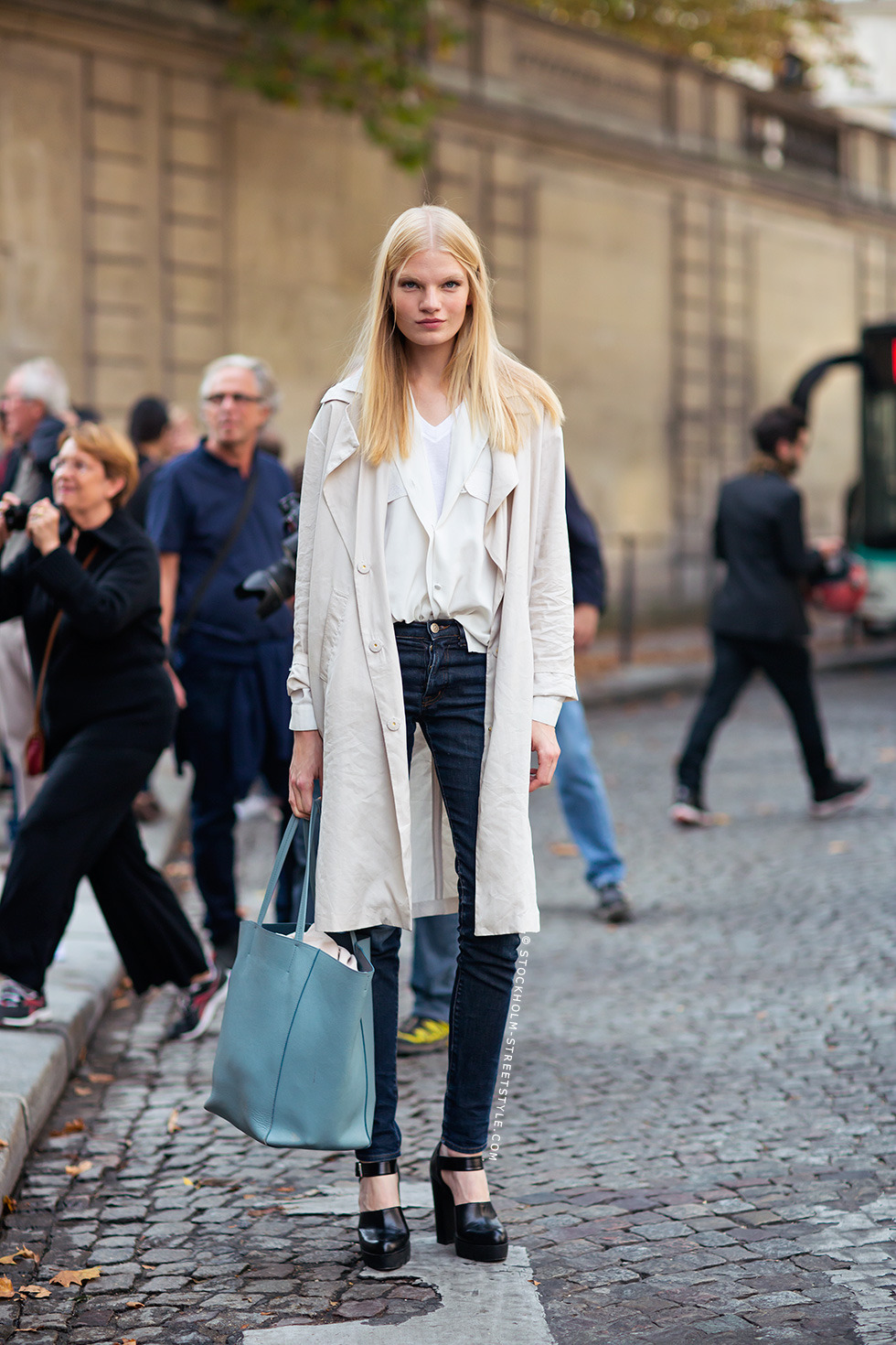 Fashion Clue | Street Outfits & Trends