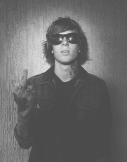 mooimachickenbird:  |Some of my favourite pictures of Mr Alan Anthony Ashby| 