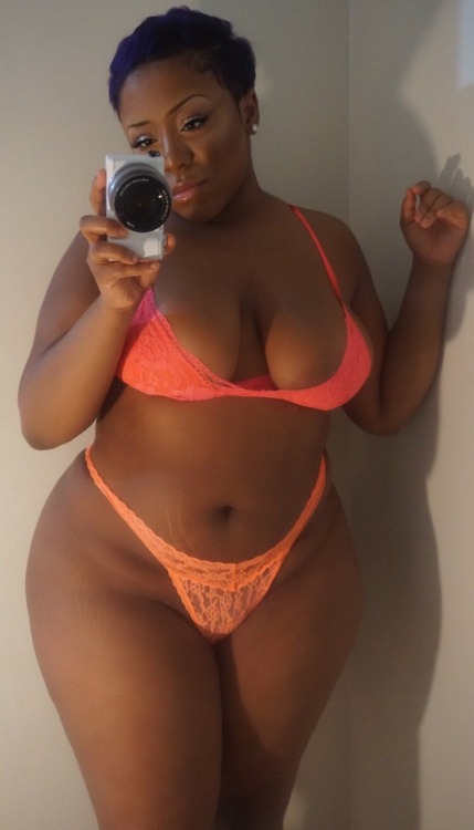 atlfreakz:  mistertilmonjr:  I’d never pull out🍆💦💦💦💦  I luv my BBWs 😍😘 Hey Queens 😍😘