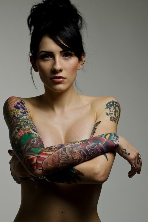 itsall1nk:  More Hot Tattoo Girls athttp://hot-tattoo-girls.blogspot.com