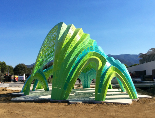 PLEATED INFLATION / Marc Fornes &amp; TheverymanyNear the lycée Christian Bourquin school