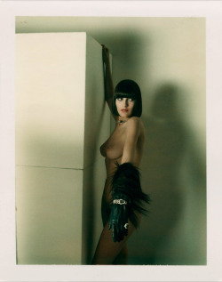 restervivant8-0:   Helmut Newton. Polaroids