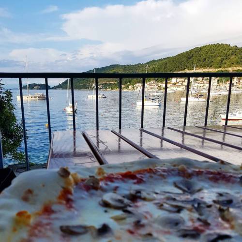 Dinner with a view #Croatia #travel #travelgram #instatravel #globetrotter #wanderlust #sydneysider 