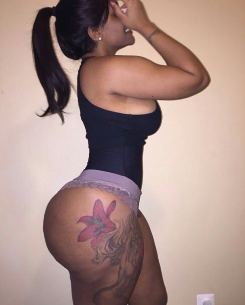 iwantpoundcake:  Kakey got supa tongue