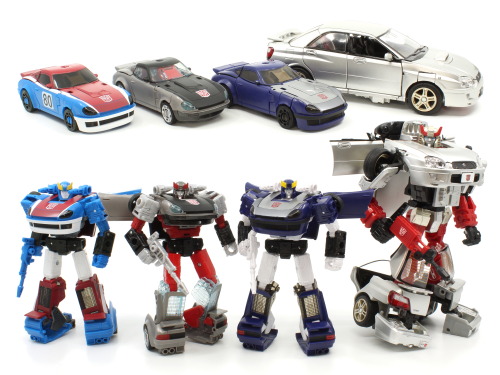 BUZZWORTHY BUMBLEBEE Legacy: Deluxe Silverstreak&hellip;But of course, that&rsquo;s only the