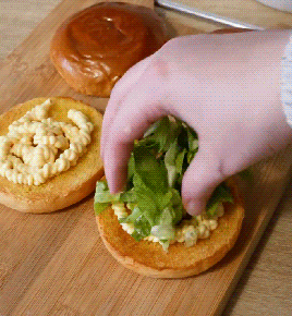 Crispy Chicken Sandwich (x)