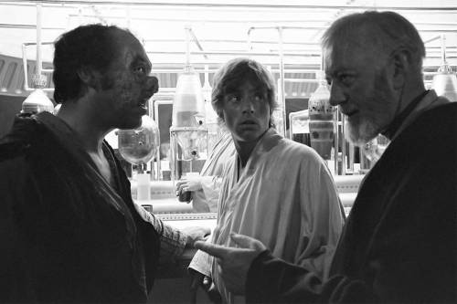 Trouble inside the Mos Eisley cantina Bar @retrostarwarsstrikesback