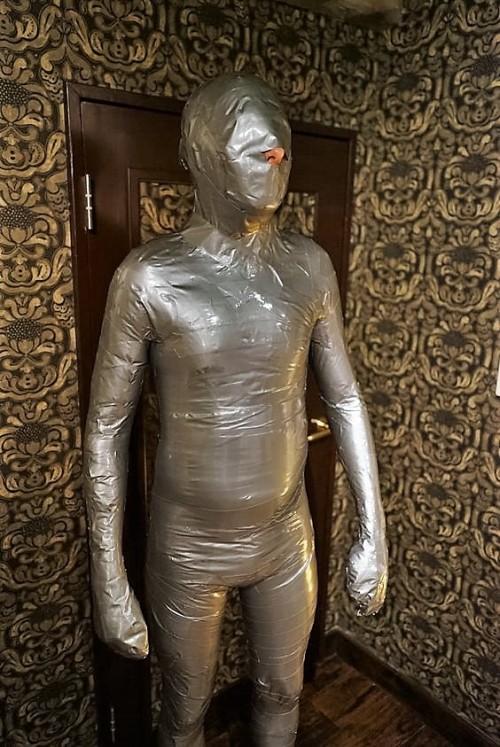 https://lovetapebondage.tumblr.com/post/153317273601